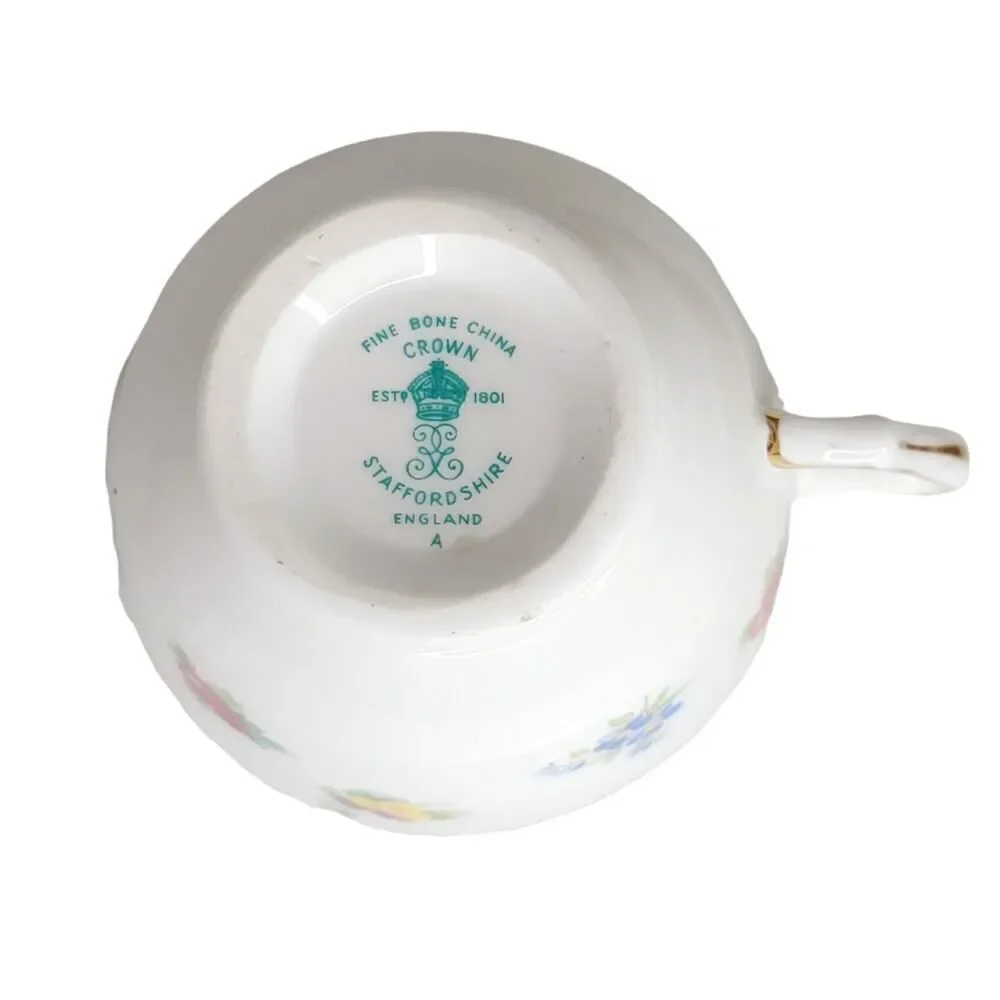 Vintage Crown Staffordshire Fine‎ China England Roses Pansies Tea Cup & Saucer